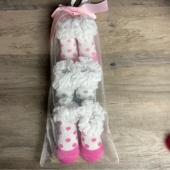 Baby Girls NB-12 Mo. Lovespun ruffle 3 pack of socks Pink & White Polka Dot - Picture 1 of 7